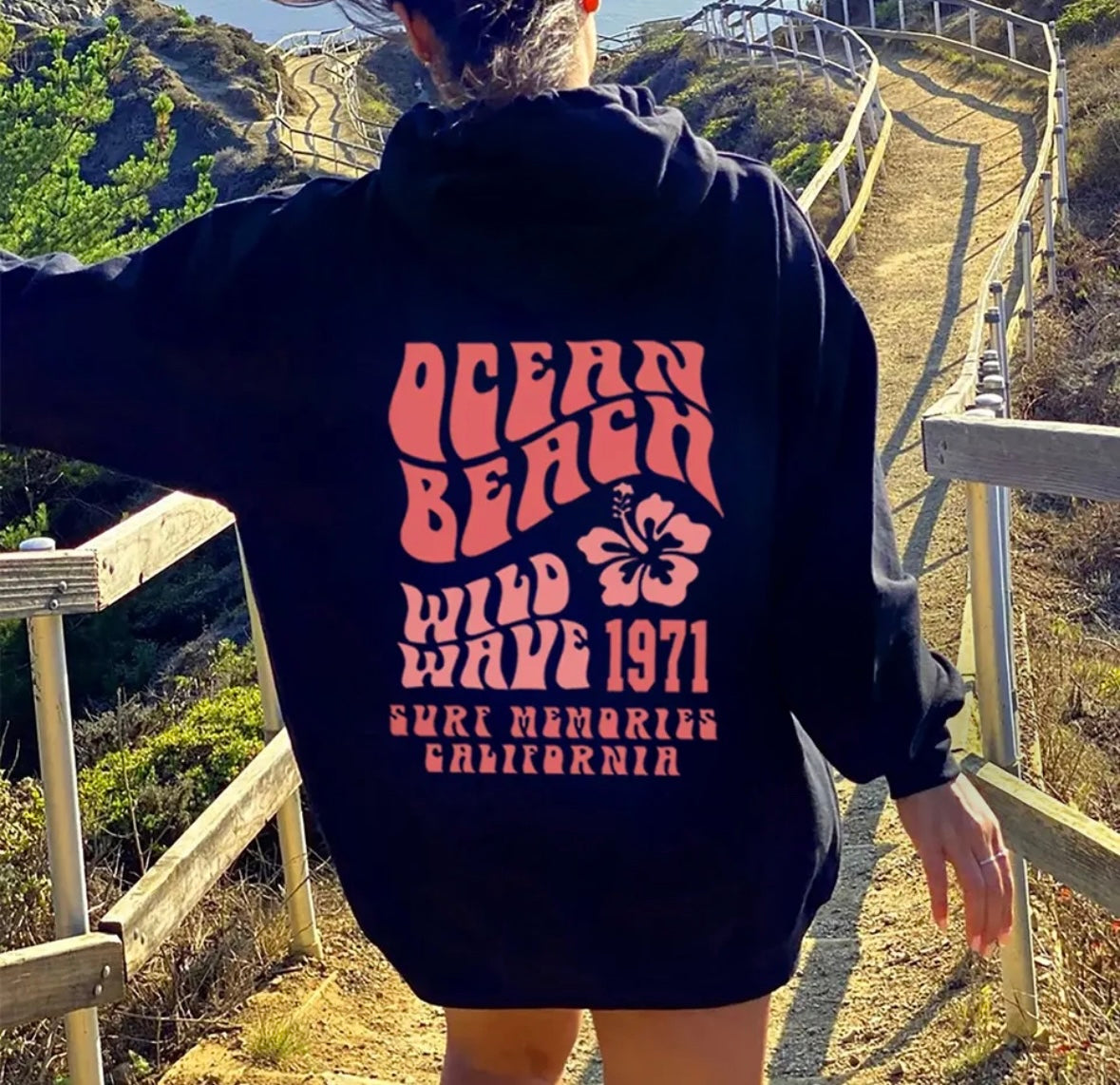 Ocean Beach Wild Wave 1971 Hoodie